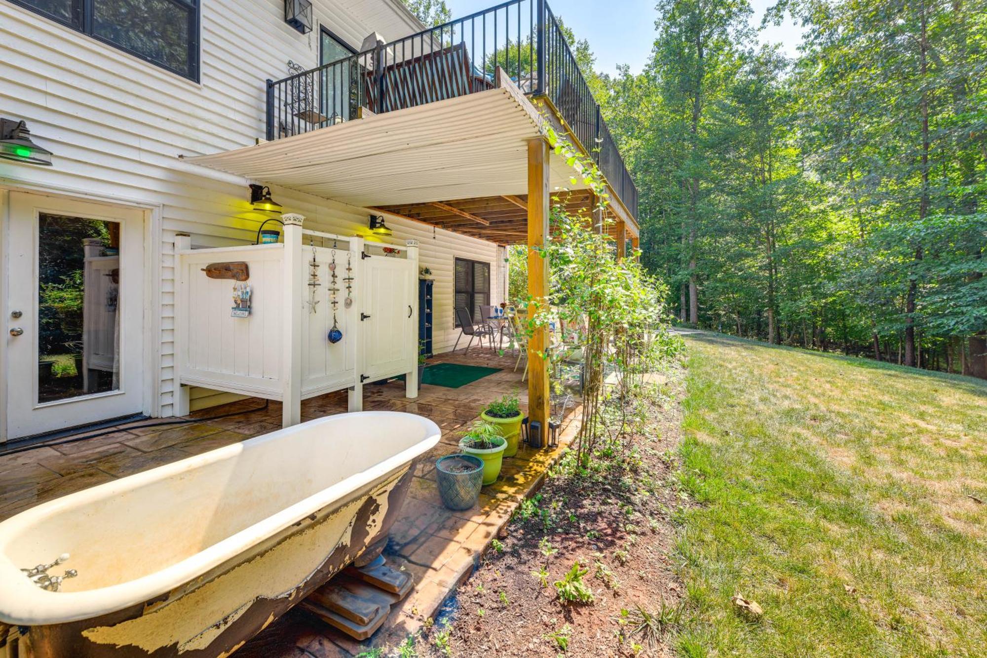 Charming Charlottesville Apt With Outdoor Space! Exterior photo