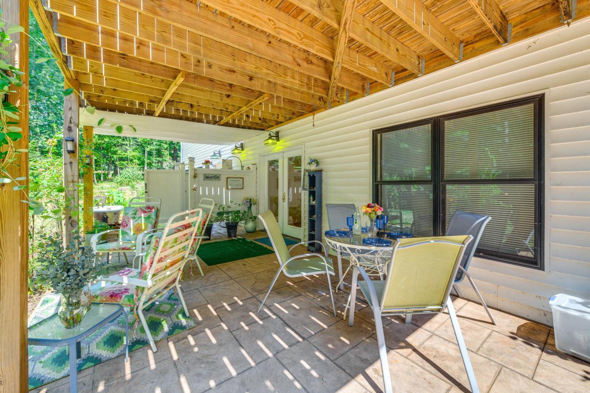 Charming Charlottesville Apt With Outdoor Space! Exterior photo
